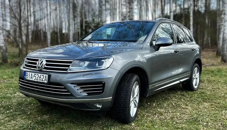 samochody osobowe Volkswagen Touareg cena 79000 przebieg: 347000, rok produkcji 2016 z Białystok